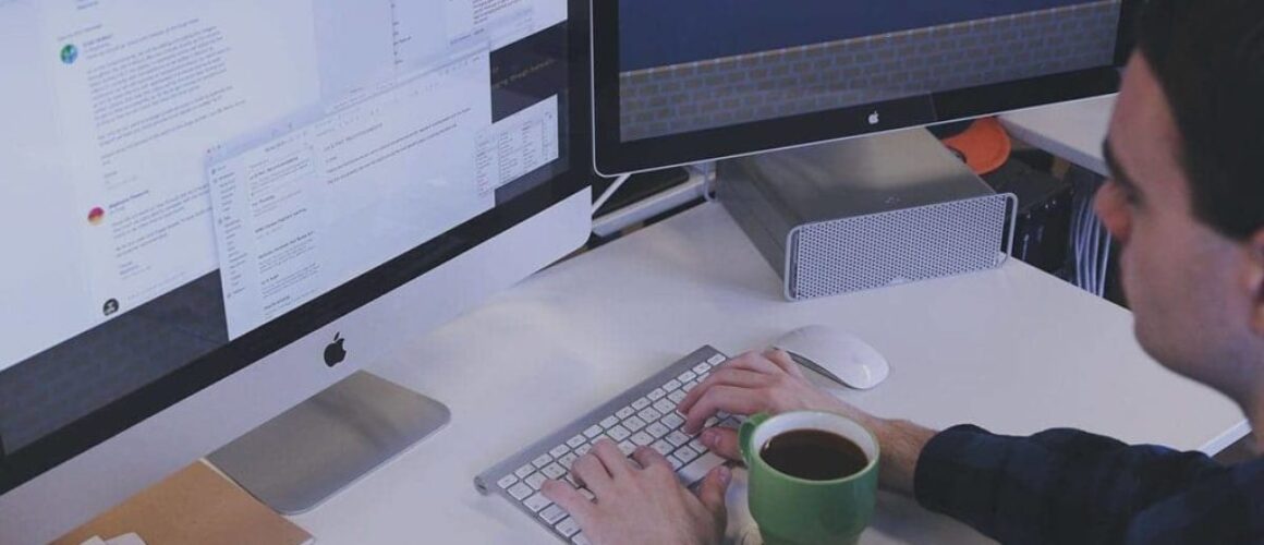 5 Compelling Advantages of Blogging for Your Small Business
